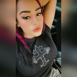 Meet your Posher, Alma